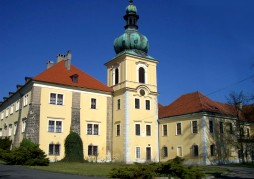 Das Schloss in Doksy